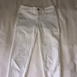 American Eagle White Next Level Stretch Jeans